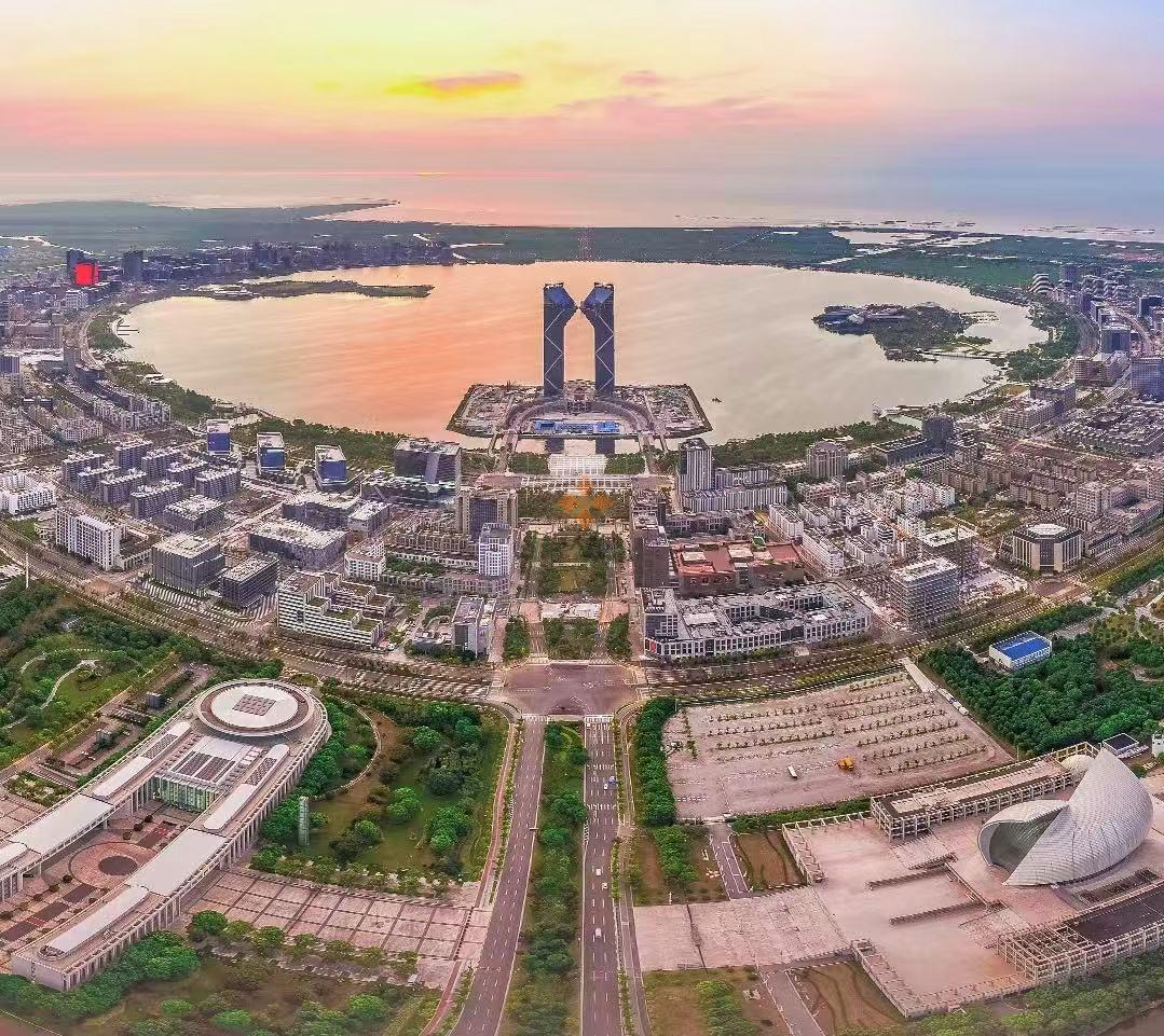 上海臨港科技創(chuàng)業(yè)中心（孵化器辦公樓）