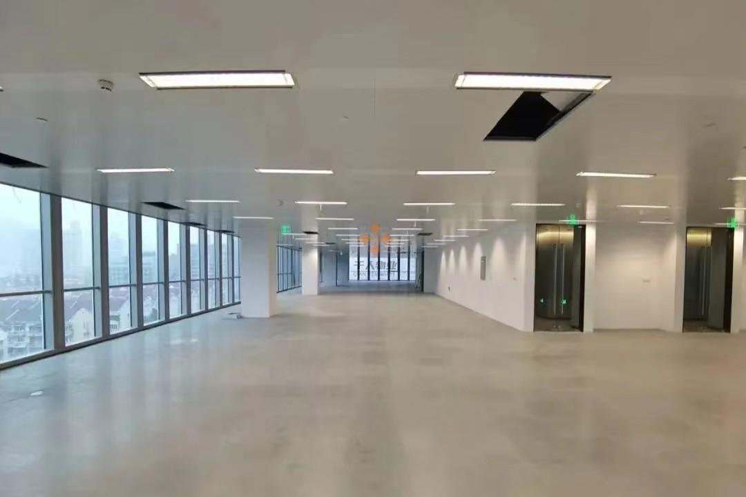 長寧 長寧國際發展廣場（IM Shanghai長寧國際） 150平米 簡裝