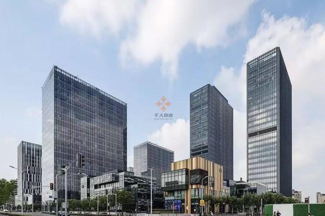 浦東 前灘世貿中心二期 419平米 簡裝