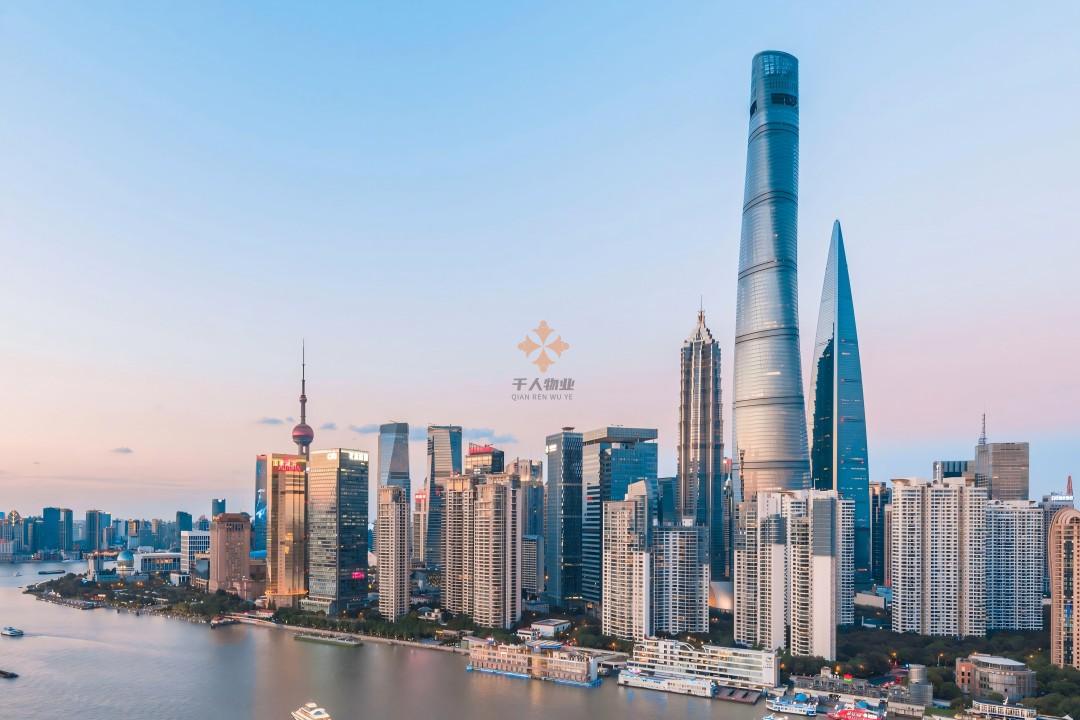 上海中心大廈,上海之巔,上海632米高的垂直城市