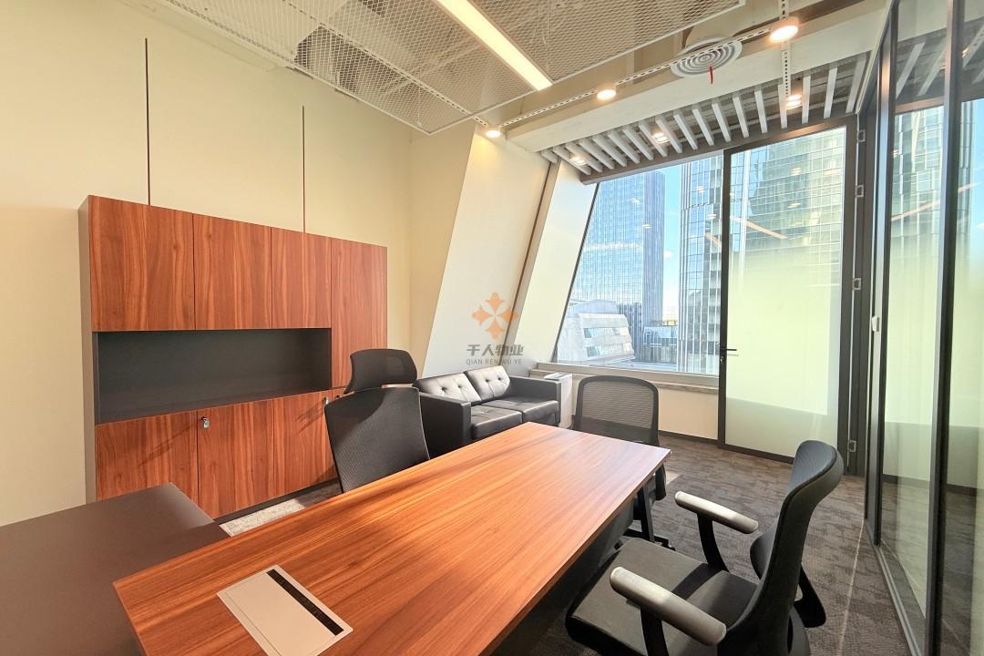 浦東 張江科學(xué)之門(mén) 190平米 簡(jiǎn)裝