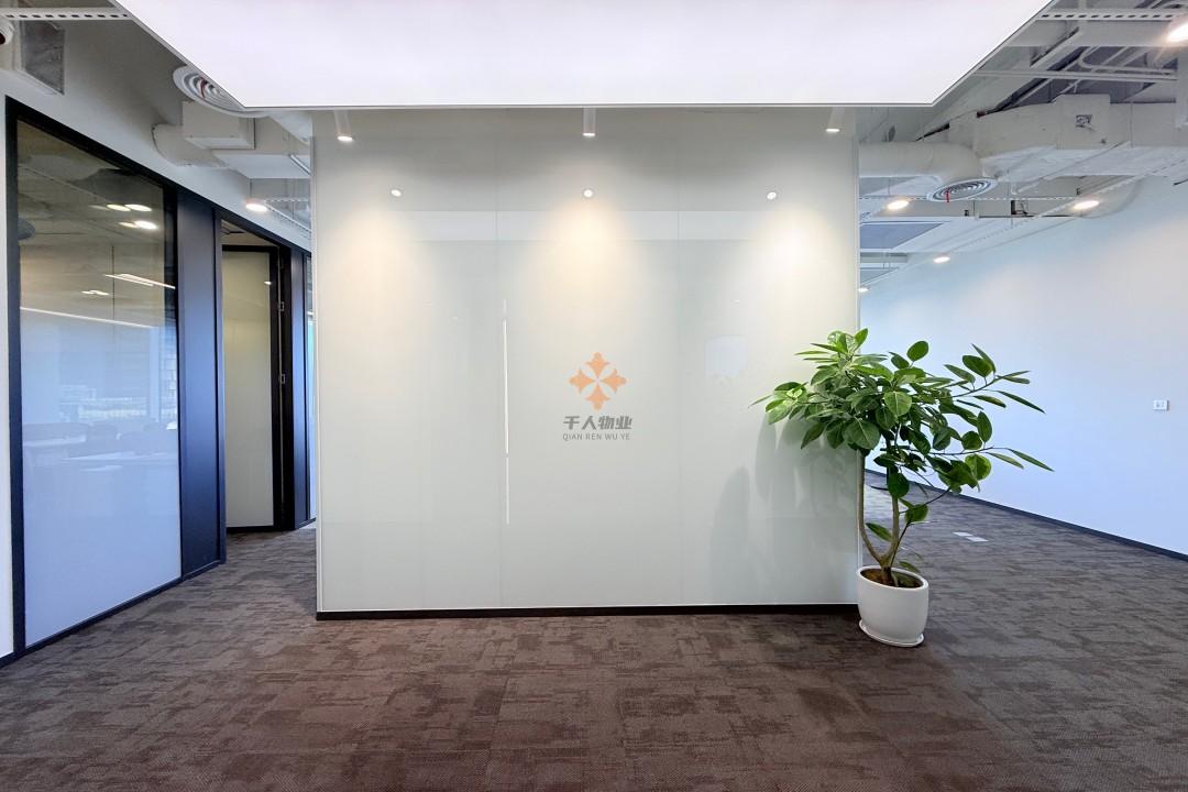 浦東 張江科學(xué)之門(mén) 190平米 簡(jiǎn)裝